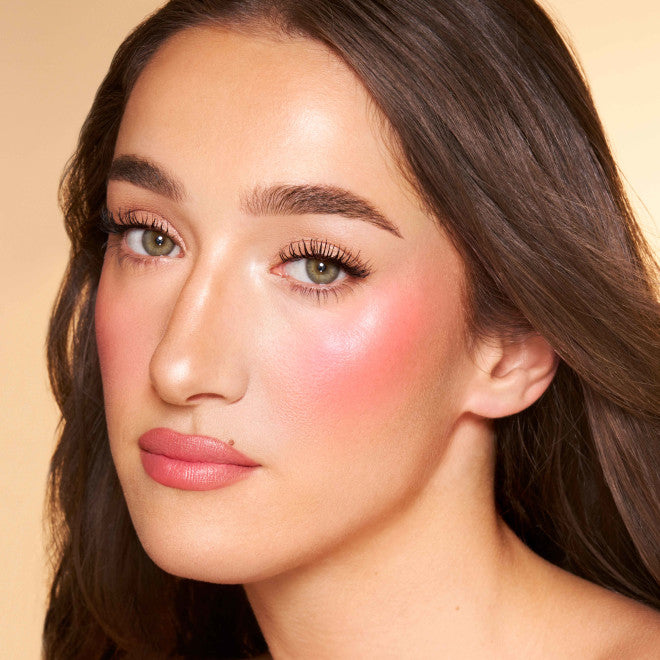 RUBOR CREMA ISLAND GLOW LIP AND CHEEK PARADISE PINK - CHARLOTTE TILBURY - Adrissa Beauty - Maquillaje de rostro