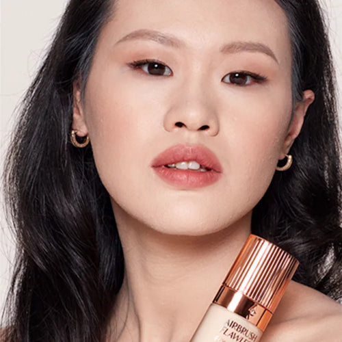 BASE AIRBRUSH FLAWLESS 3 WARM - CHARLOTTE TILBURY - Adrissa Beauty - Maquillaje
