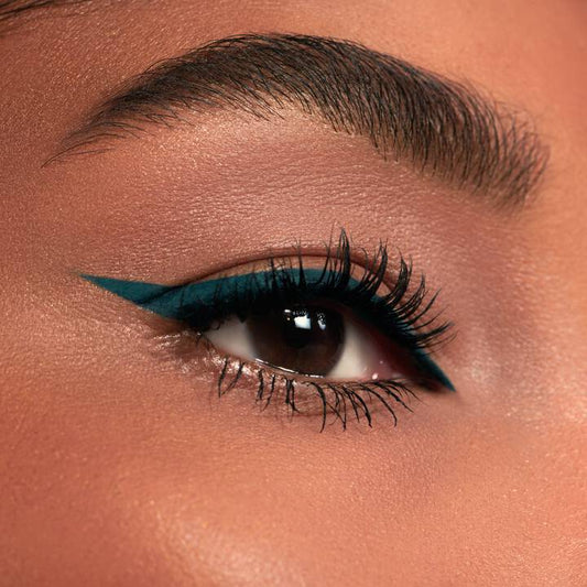 DELINEADOR OJOS IDOLE LINER WATERPROOF 01 GLOSSY BLACK - LANCOME - Adrissa Beauty - Maquillaje