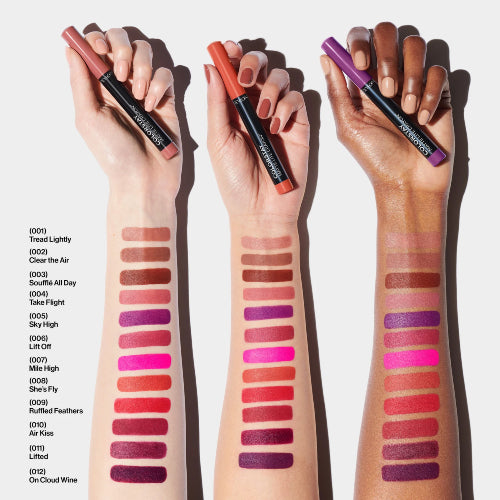 LABIAL COLORSTAY MATTE LITE CRAYON 011 LIFTED - REVLON - Adrissa Beauty - maquillaje