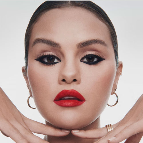 LABIAL KIND WORDS MATTE DEVOTED - RARE BEAUTY - Adrissa Beauty - Maquillaje