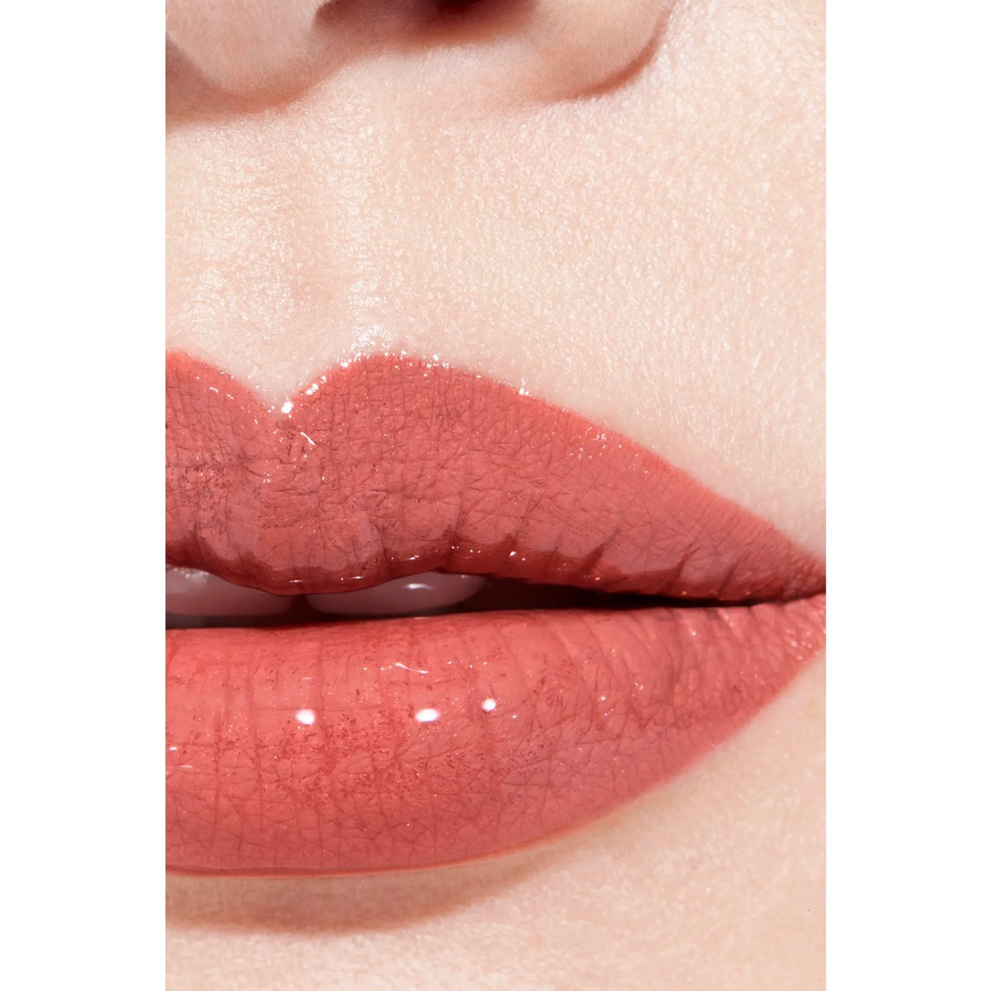 LABIAL LE ROUGE DUO ULTRA TENUE 192 CORAL PINK - CHANEL - Adrissa Beauty - Maquillaje