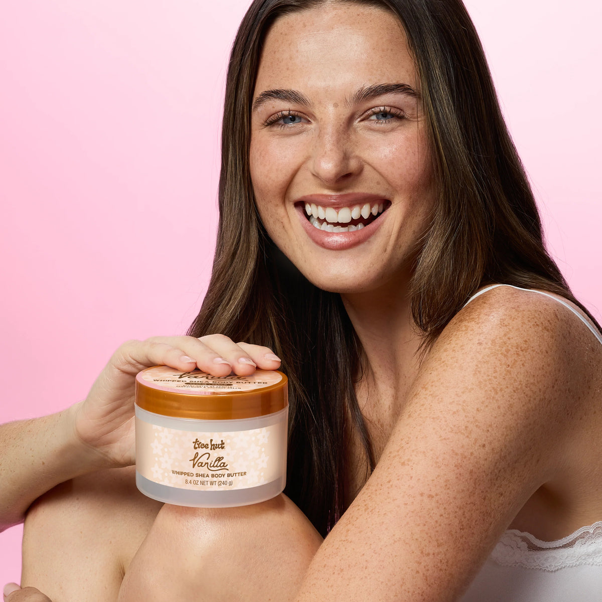 MANTECA CORPORAL SHEA VANILLA 240GR - TREE HUT - Adrissa Beauty - Cuidado de la piel