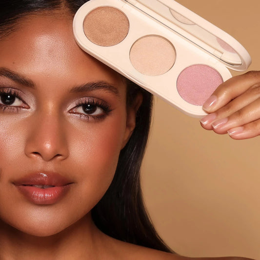 PALETA ALL IN ONE EFFORLESS GLOW 3 TONOS - FARMASI - Adrissa Beauty - maquiilaje