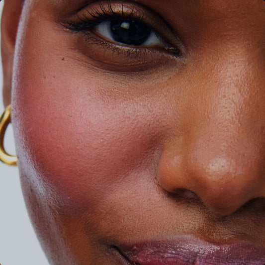 RUBOR POCKET BLUSH PIGGY - RHODE - Adrissa Beauty - Maquillaje de rostro