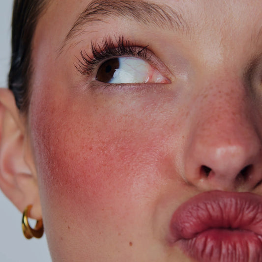 RUBOR POCKET BLUSH TOASTED TEDDY - RHODE - Adrissa Beauty - Maquillaje de rostro