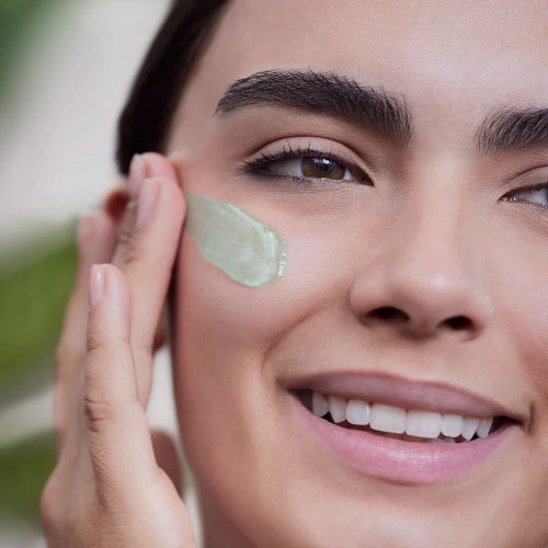 PRIMER FLAWLESS STAY GRIP PRIMER 25GR - BEAUTY CREATIONS - Adrissa Beauty - Maquillaje de rostro