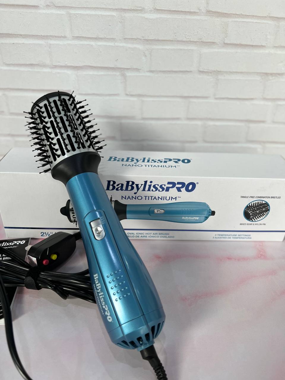 CEPILLO SECADOR 2 Y 1/2 PULGADAS NANO TITANIUM - BABYLISS - Adrissa Beauty - Cuidado capilar
