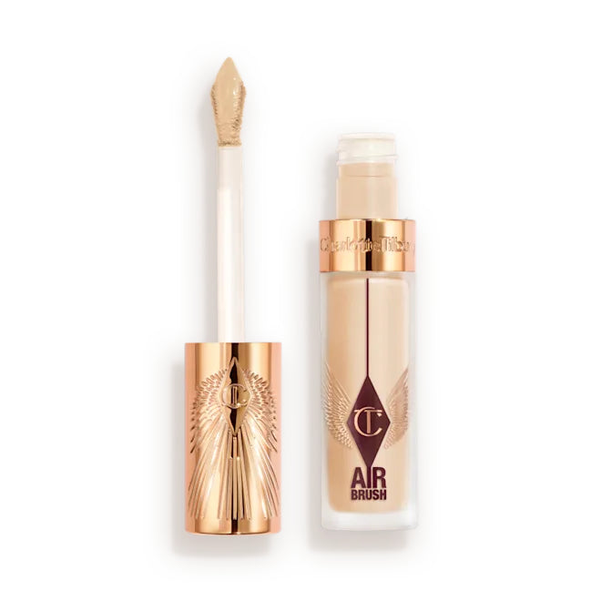 CORRECTOR AIRBRUSH FLAWLESS BLUR 4.5 FAIR MEDIUM - CHARLOTTE TILBURY - Adrissa Beauty - Maquillaje