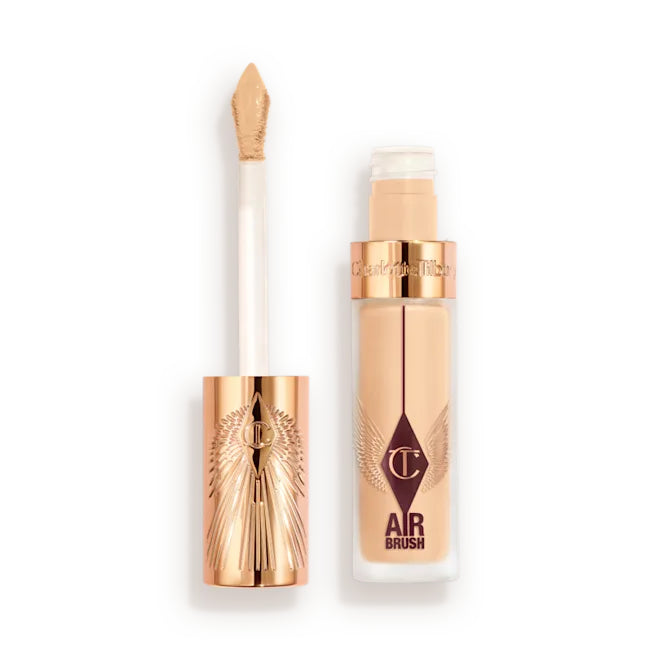 CORRECTOR AIRBRUSH FLAWLESS BLUR 5.5 MEDIUM - CHARLOTTE TILBURY - Adrissa Beauty - Maquillaje