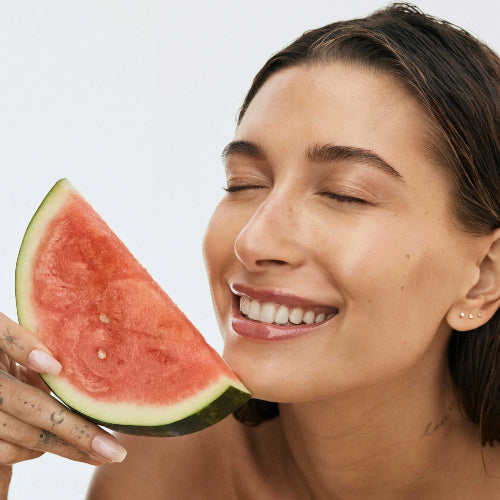 LIP TREATMENT PEPTIDE WATERMELON SLICE - RHODE - Adrissa Beauty - Maquillaje