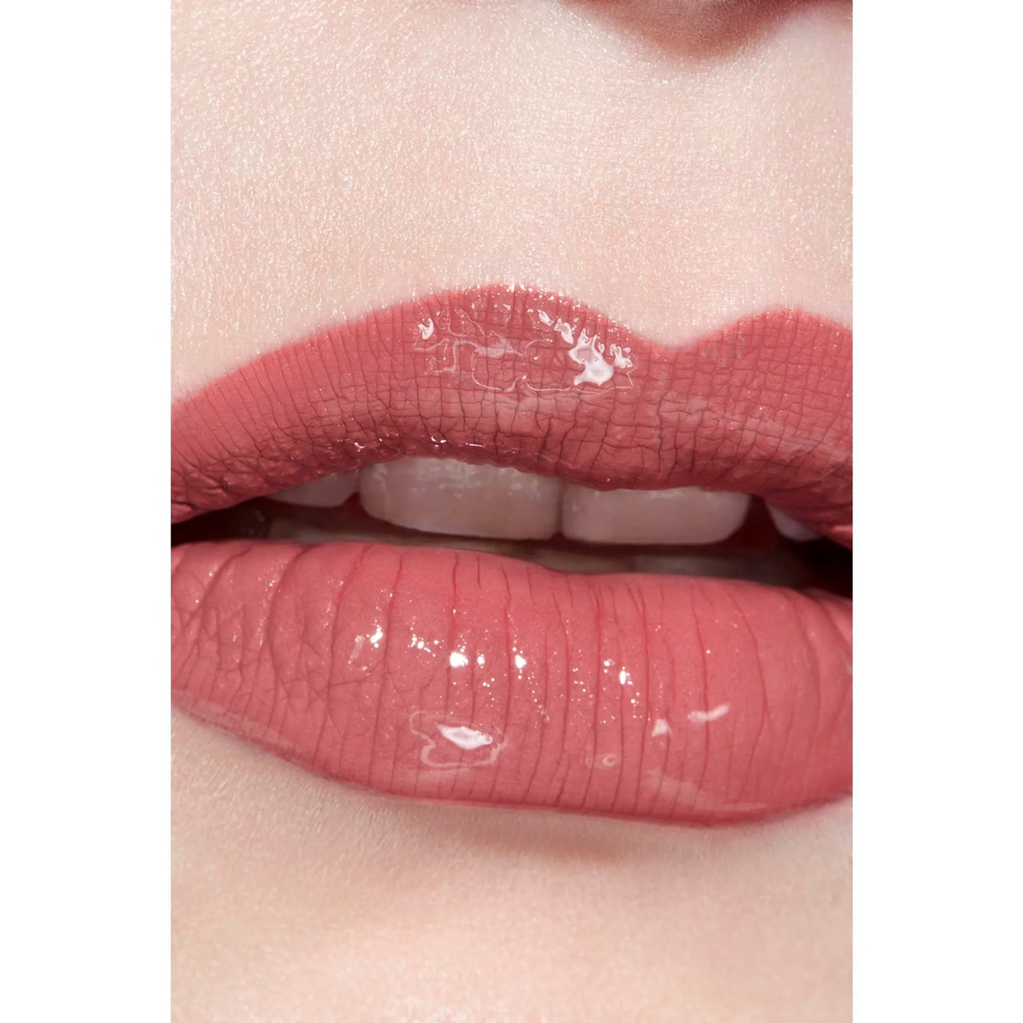 LABIAL LE ROUGE DUO ULTRA TENUE 40 LIGHT ROSE - CHANEL - Adrissa Beauty - Maquillaje