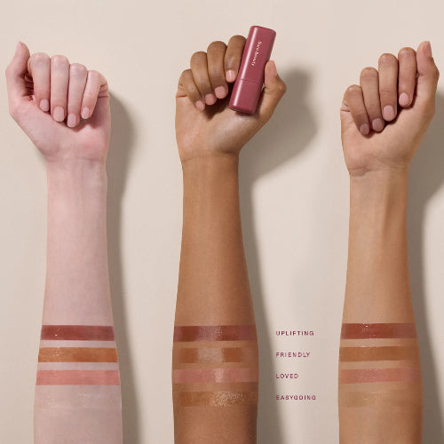 LIP BUTTER BALM FIND COMFORT LOVED - RARE BEAUTY - Adrissa Beauty - Maquillaje