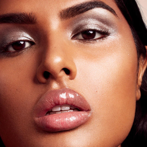 LIP GLOSS BOMB LUMINIZER FUSSY 02 - FENTY SKIN - Adrissa Beauty - Maquillaje