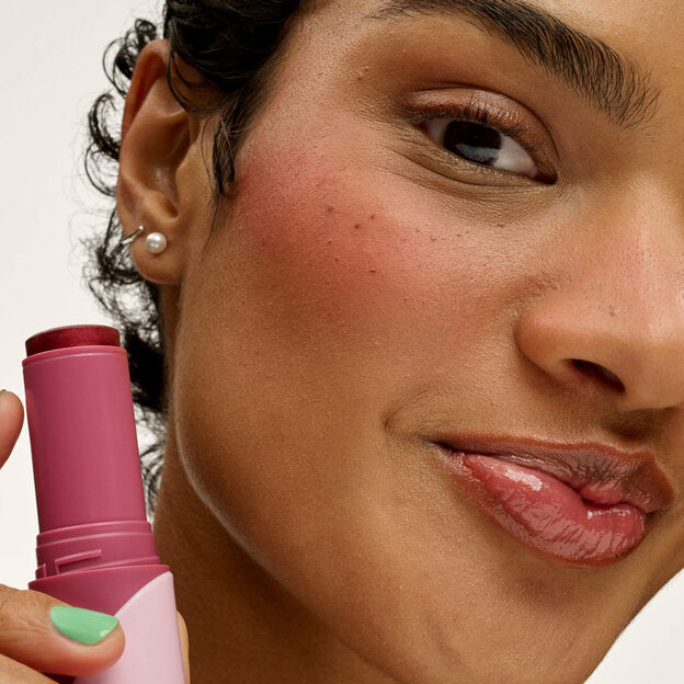 RUBOR BARRA JUCE STICK JAM - BENEFIT - Adrissa Beauty - Maquillaje