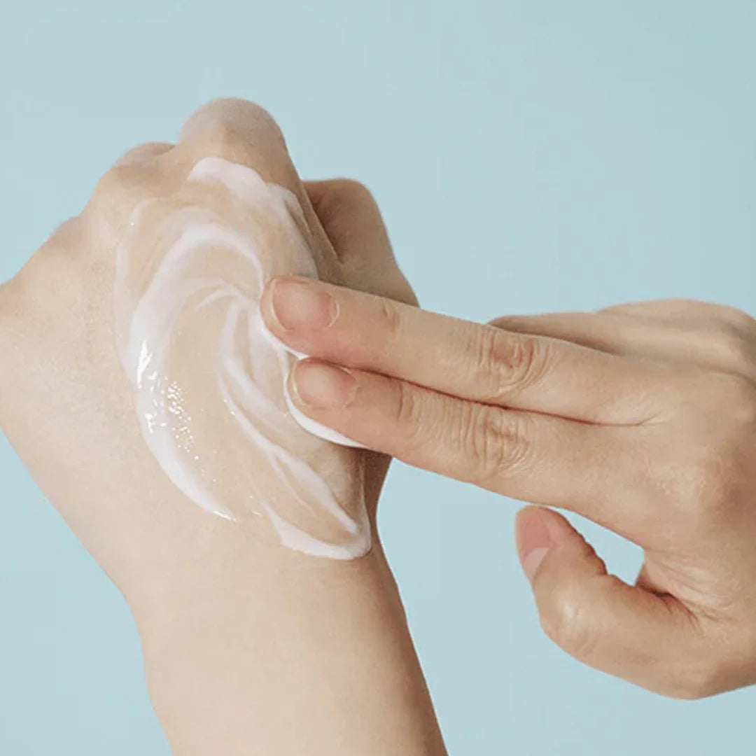 LIMPIADOR MADAGASCAR HYALU CICA GENTLE MILK 200ML - SKIN1004 - Adrissa Beauty - Cuidado de la piel