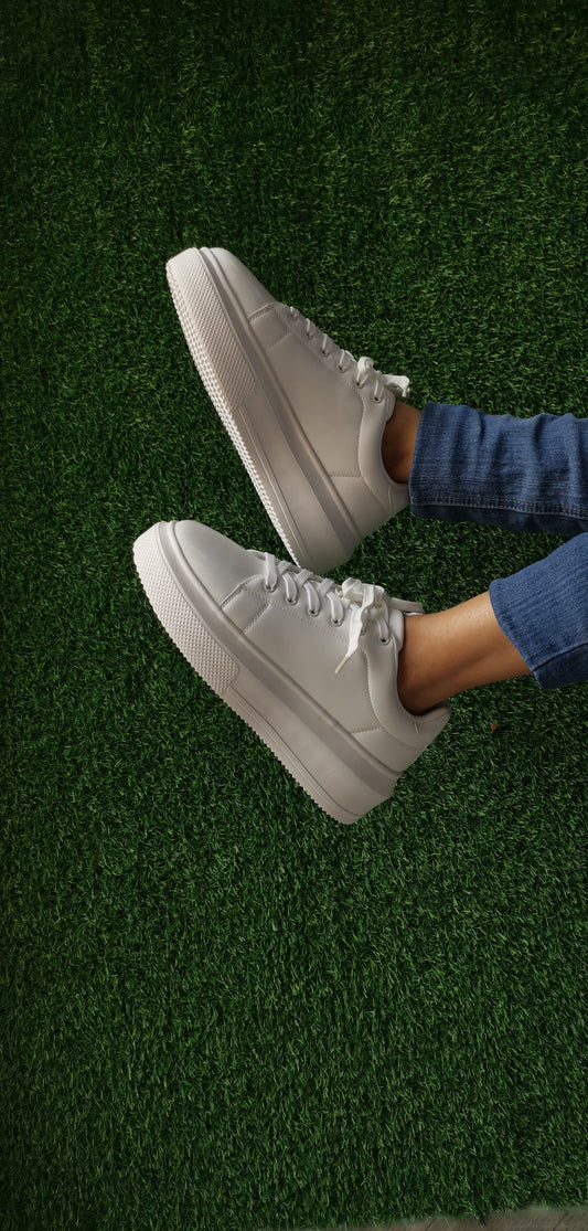 ZAPATOS BLANCOS TALLA 10 - FOREVER 21 - Adrissa Beauty - Calzado